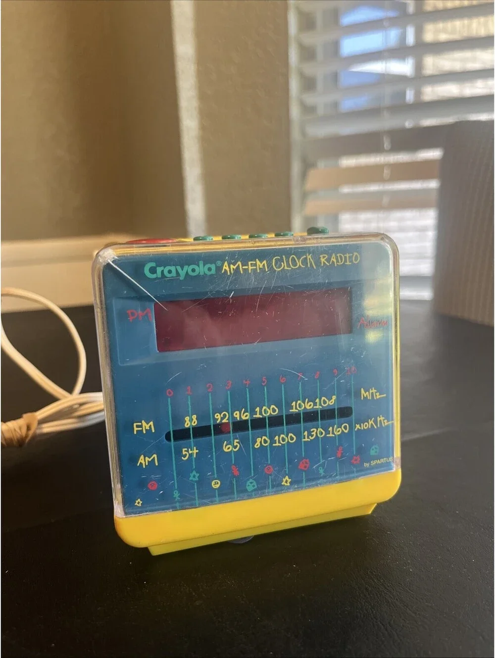 Crayola Spartus Model 1217 AM/FM Clock Radio - Super Cool - Working rare!